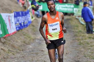 Muktar Edris at the Cross della Vallagarina (Daniele Montigiani)