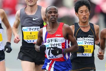 Joseph Gitau en route to his victory in Fukuoka (Kazuaki MATSUNAGA/Agence SHOT)