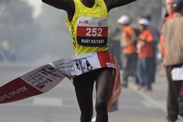 Another sub-1:07 half marathon for Mary Keitany, this time in New Delhi (marathon-photos.com)