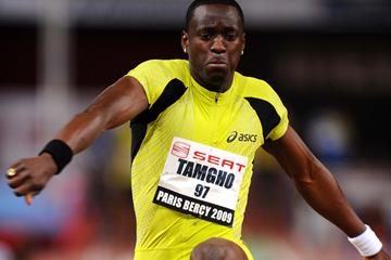 Teddy Tamgho sails 17.58m in Bercy (Jiro Mochizuki (Agence shot))