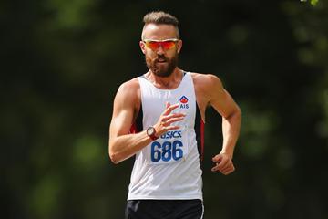 Luke Adams on his way to the Australian 50km race walking title (Getty Images)
