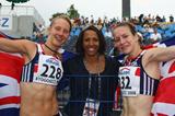 IAAF Ambassador Kelly Holmes poses with Stephanie Twell and Emma Pallant both of GBR after the 1500m Final (Getty Images)