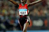 Lucy Wangui (KEN) takes 10,000m gold - Melbourne (Getty Images)