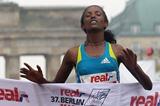 Aberu Kebede winning in Berlin 2010 (Getty Images)