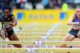 Kellie Wells duels with Sally Pearson in Crystal Palace (Mark Shearman )