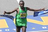 Geoffrey Mutai stuns with a jaw-dropping 2:03:02 run in Boston (Getty Images)