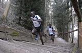 Wilson Kiprop (front) and Titus Masai running in the 2009 Eurocross (Rosch Kohl)