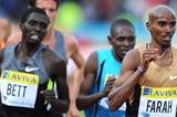 Mo Farah heads the 5000m field in Crystal Palace (Mark Shearman )