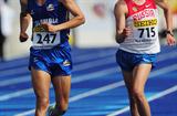 In a dramatic finish Pavel Parshin (r) of Russia takes the World Youth 10,000m title in Lille (Getty Images)