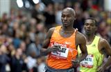 Bernard Lagat on the way to the US record in his indoor 5000m debut (Victah Sailer)