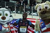 Justin Gatlin of the United States celebrates winning gold with mascots after the Men's 60 Metres Final during day two - WIC Istanbul (Getty Images)