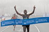 Ethiopia's Lelisa Desisa wins 2013 Standard Chartered Dubai Marathon (Standard Chartered Dubai Marathon)