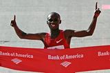 Sammy Wanjiru defends his Chicago Marathon title (Getty Images)