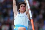 Robert Renner of Slovenia takes the World Youth Pole Vault title in Lille (Getty Images)