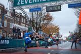 Tirunesh Dibaba winning in Nijmegen (Rob Kleering)